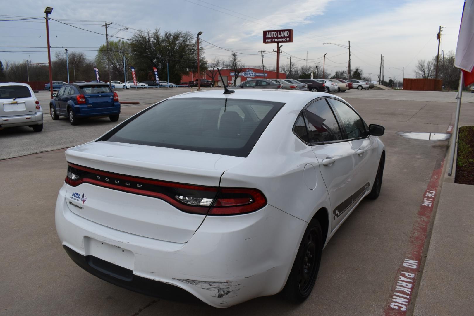 2016 White /Black Dodge Dart SE (1C3CDFAA0GD) with an 2.0L L4 DOHC 16V TURBO engine, 6 SPEED AUTOMATIC transmission, located at 5925 E. BELKNAP ST., HALTOM CITY, TX, 76117, (817) 834-4222, 32.803799, -97.259003 - The decision to buy a 2016 Dodge Dart SE should be based on your specific needs and preferences, but here are some reasons why you might consider this vehicle: Affordability: The 2016 Dodge Dart SE is often available at a competitive price point, making it an attractive option for budget-conscious - Photo#4