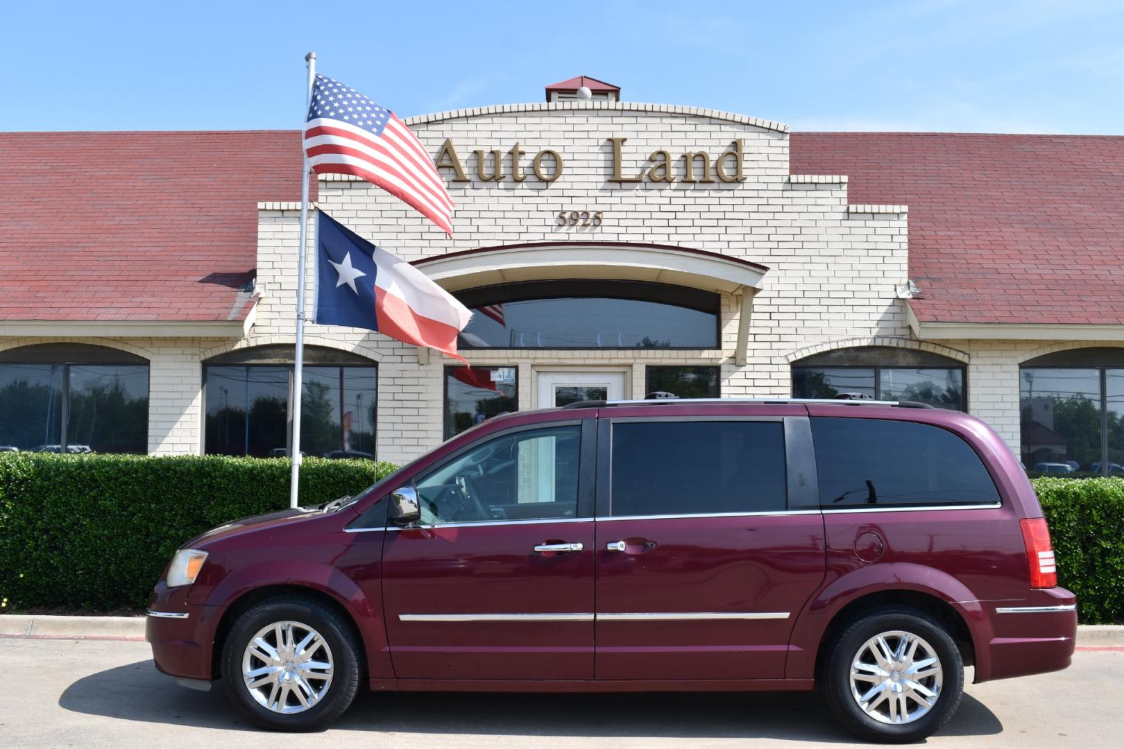 2008 Red /Beige Chrysler Town & Country Limited (2A8HR64X38R) with an 4.0L V6 SOHC 24V engine, 6-Speed Automatic Overdrive transmission, located at 5925 E. BELKNAP ST., HALTOM CITY, TX, 76117, (817) 834-4222, 32.803799, -97.259003 - Photo#0