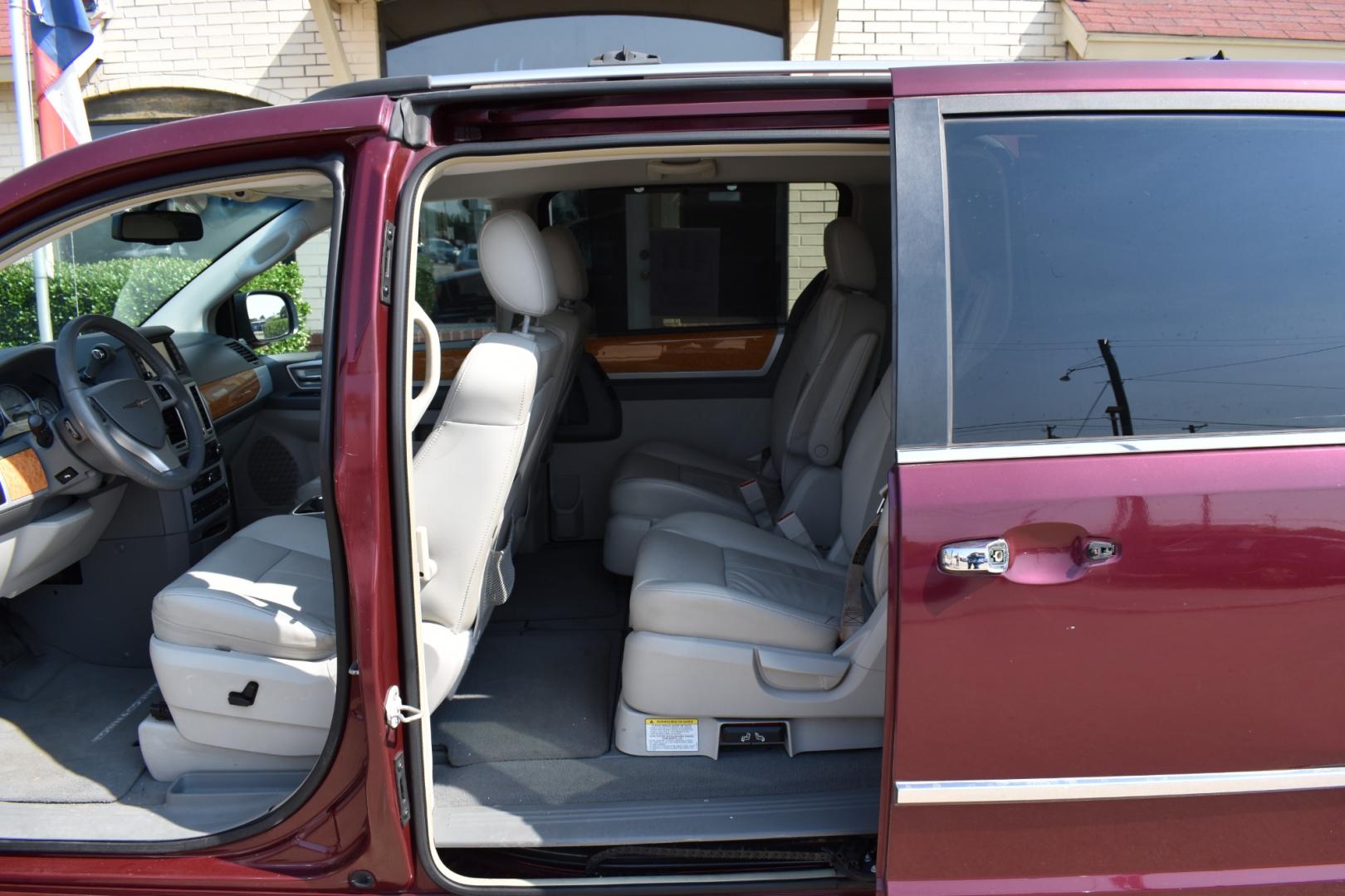 2008 Red /Beige Chrysler Town & Country Limited (2A8HR64X38R) with an 4.0L V6 SOHC 24V engine, 6-Speed Automatic Overdrive transmission, located at 5925 E. BELKNAP ST., HALTOM CITY, TX, 76117, (817) 834-4222, 32.803799, -97.259003 - Photo#27