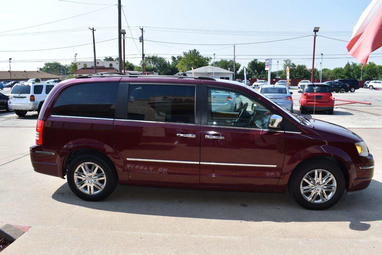 2008 Red /Beige Chrysler Town & Country Limited (2A8HR64X38R) with an 4.0L V6 SOHC 24V engine, 6-Speed Automatic Overdrive transmission, located at 5925 E. BELKNAP ST., HALTOM CITY, TX, 76117, (817) 834-4222, 32.803799, -97.259003 - Photo#3