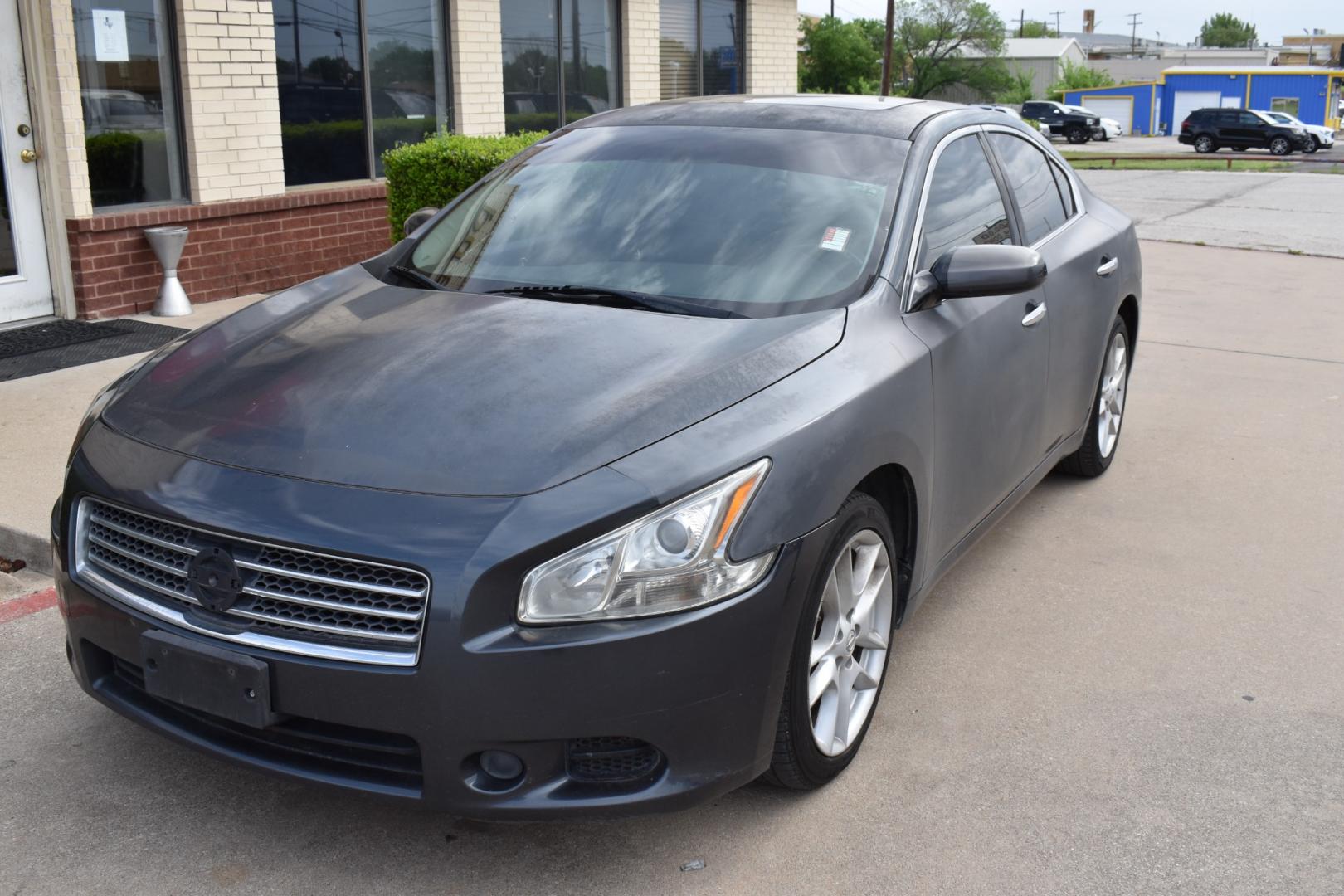 2011 Gray /Black Nissan Maxima S (1N4AA5AP9BC) with an 3.5L V6 DOHC 24V engine, CVT transmission, located at 5925 E. BELKNAP ST., HALTOM CITY, TX, 76117, (817) 834-4222, 32.803799, -97.259003 - Purchasing a 2011 Nissan Maxima S can be a compelling choice for several reasons: Powerful V6 Engine: The 2011 Maxima S is equipped with a potent V6 engine that delivers strong acceleration and responsive performance. It provides an engaging driving experience, especially on highways and during pas - Photo#1
