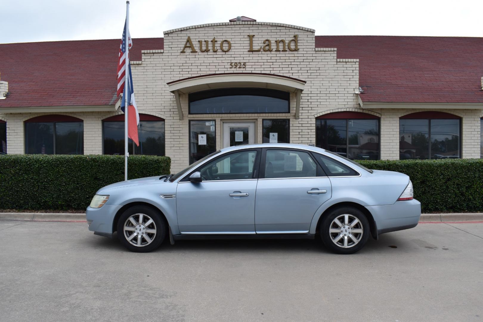 2008 Blue /Gray Ford Taurus SEL (1FAHP24W18G) with an 3.5L V6 DOHC 24V engine, 6-Speed Automatic Overdrive transmission, located at 5925 E. BELKNAP ST., HALTOM CITY, TX, 76117, (817) 834-4222, 32.803799, -97.259003 - Photo#0