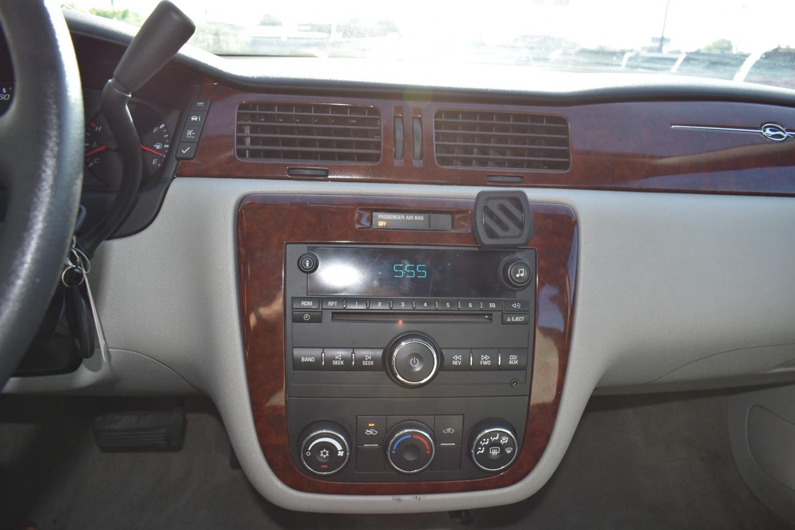 2006 Silver /Gray Chevrolet Impala LS (2G1WB58K969) with an 3.5L V6 OHV 16V FFV engine, 4-Speed Automatic Overdrive transmission, located at 5925 E. BELKNAP ST., HALTOM CITY, TX, 76117, (817) 834-4222, 32.803799, -97.259003 - Buying a 2006 Chevrolet Impala can offer several benefits, particularly if you're looking for a reliable and spacious sedan at an affordable price: Affordability: A 2006 Impala is likely to be more affordable compared to newer models or other vehicles in the same class. This can save you money upfr - Photo#15