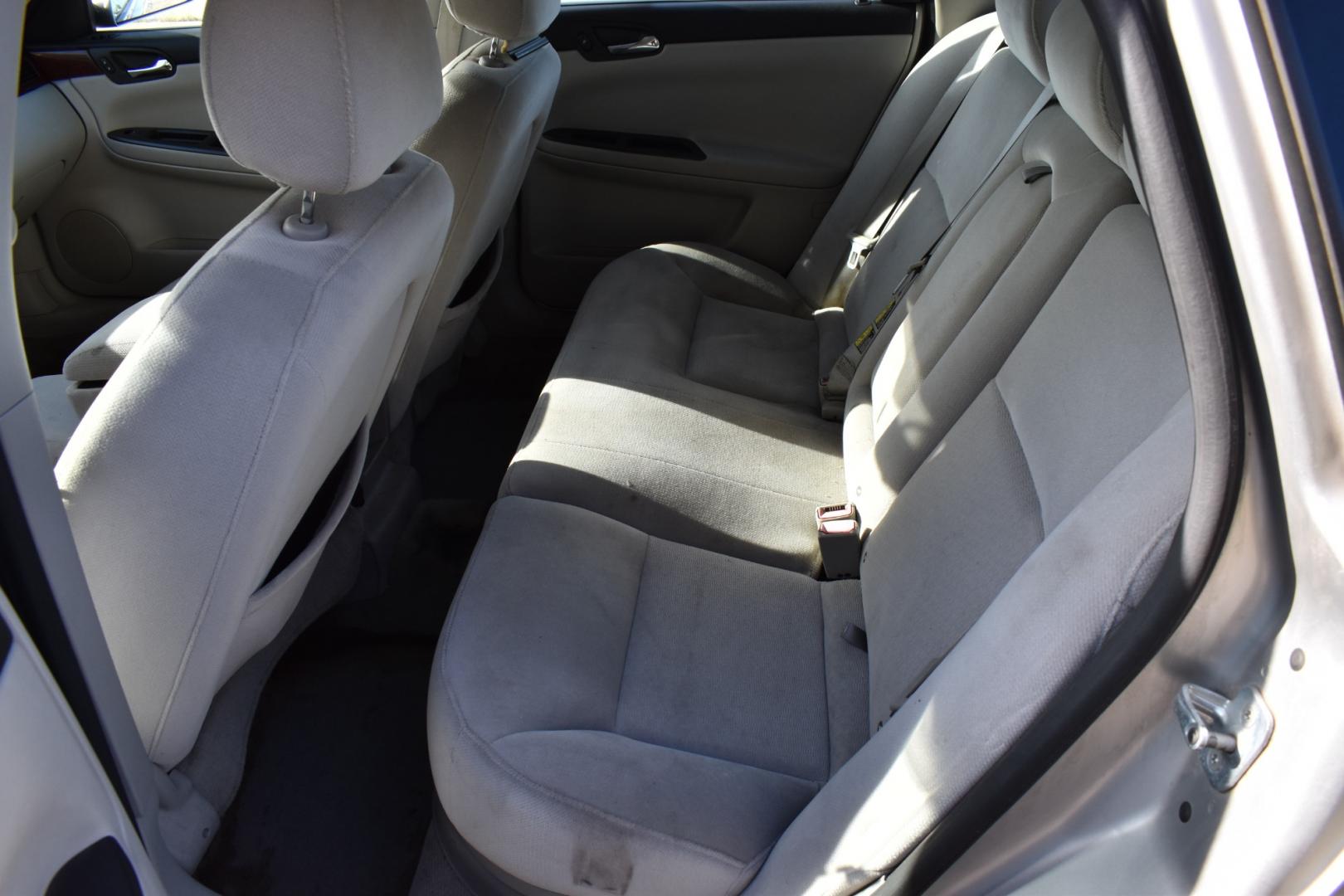 2006 Silver /Gray Chevrolet Impala LS (2G1WB58K969) with an 3.5L V6 OHV 16V FFV engine, 4-Speed Automatic Overdrive transmission, located at 5925 E. BELKNAP ST., HALTOM CITY, TX, 76117, (817) 834-4222, 32.803799, -97.259003 - Buying a 2006 Chevrolet Impala can offer several benefits, particularly if you're looking for a reliable and spacious sedan at an affordable price: Affordability: A 2006 Impala is likely to be more affordable compared to newer models or other vehicles in the same class. This can save you money upfr - Photo#19