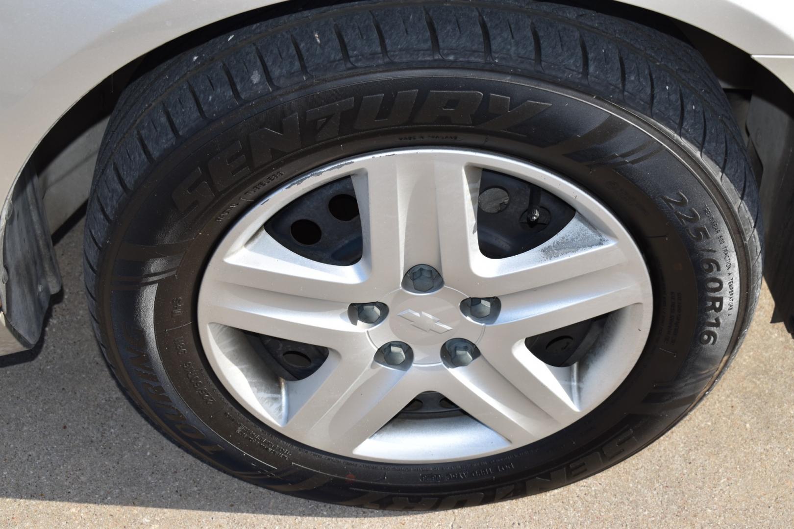 2006 Silver /Gray Chevrolet Impala LS (2G1WB58K969) with an 3.5L V6 OHV 16V FFV engine, 4-Speed Automatic Overdrive transmission, located at 5925 E. BELKNAP ST., HALTOM CITY, TX, 76117, (817) 834-4222, 32.803799, -97.259003 - Buying a 2006 Chevrolet Impala can offer several benefits, particularly if you're looking for a reliable and spacious sedan at an affordable price: Affordability: A 2006 Impala is likely to be more affordable compared to newer models or other vehicles in the same class. This can save you money upfr - Photo#23