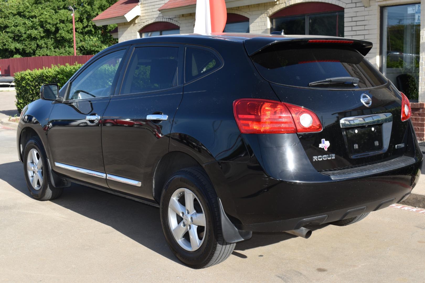 2013 Black /Black Nissan Rogue S 2WD (JN8AS5MT2DW) with an 2.5L L4 DOHC 16V engine, Continuously Variable Transmission transmission, located at 5925 E. BELKNAP ST., HALTOM CITY, TX, 76117, (817) 834-4222, 32.803799, -97.259003 - Buying a 2013 Nissan Rogue can offer several benefits, especially if you're looking for a compact crossover SUV with a good balance of features, reliability, and affordability: Compact Size with Spacious Interior: The Nissan Rogue offers a compact exterior size, making it easy to maneuver and park, - Photo#2