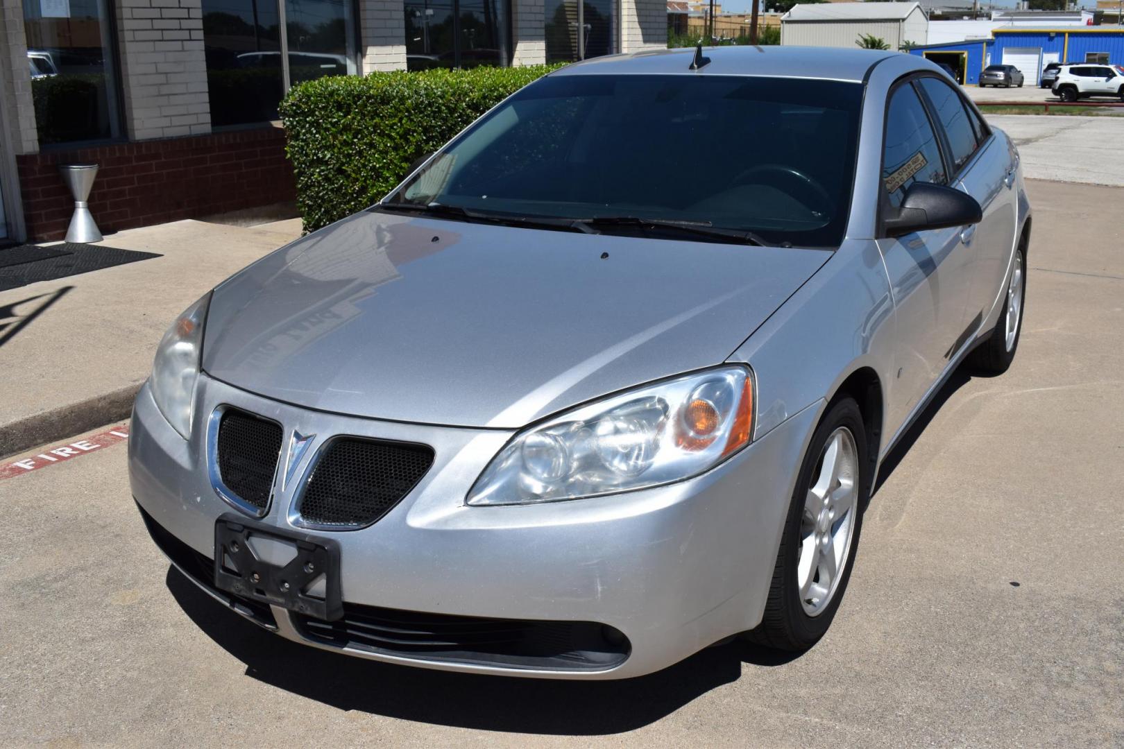 2009 Silver /Black Pontiac G6 GT Sedan (1G2ZH57N194) with an 3.5L V6 OHV 12V engine, 4 SPEED AUTOMATIC transmission, located at 5925 E. BELKNAP ST., HALTOM CITY, TX, 76117, (817) 834-4222, 32.803799, -97.259003 - Buying a 2009 Pontiac G6 could have several benefits, depending on what you're looking for in a vehicle. Here are some potential advantages: Affordability: As a model from 2009, the G6 is likely to be relatively inexpensive compared to newer cars. This can be attractive if you're looking for a bu - Photo#1