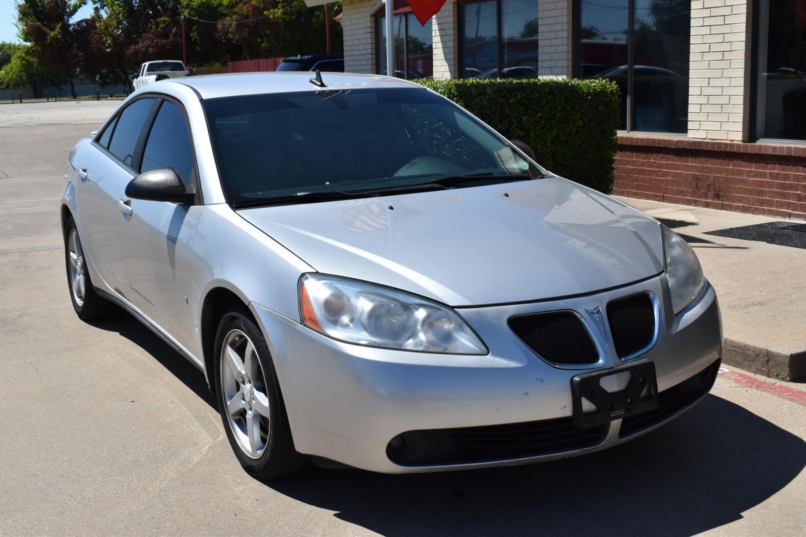 2009 Silver /Black Pontiac G6 GT Sedan (1G2ZH57N194) with an 3.5L V6 OHV 12V engine, 4 SPEED AUTOMATIC transmission, located at 5925 E. BELKNAP ST., HALTOM CITY, TX, 76117, (817) 834-4222, 32.803799, -97.259003 - Buying a 2009 Pontiac G6 could have several benefits, depending on what you're looking for in a vehicle. Here are some potential advantages: Affordability: As a model from 2009, the G6 is likely to be relatively inexpensive compared to newer cars. This can be attractive if you're looking for a bu - Photo#5