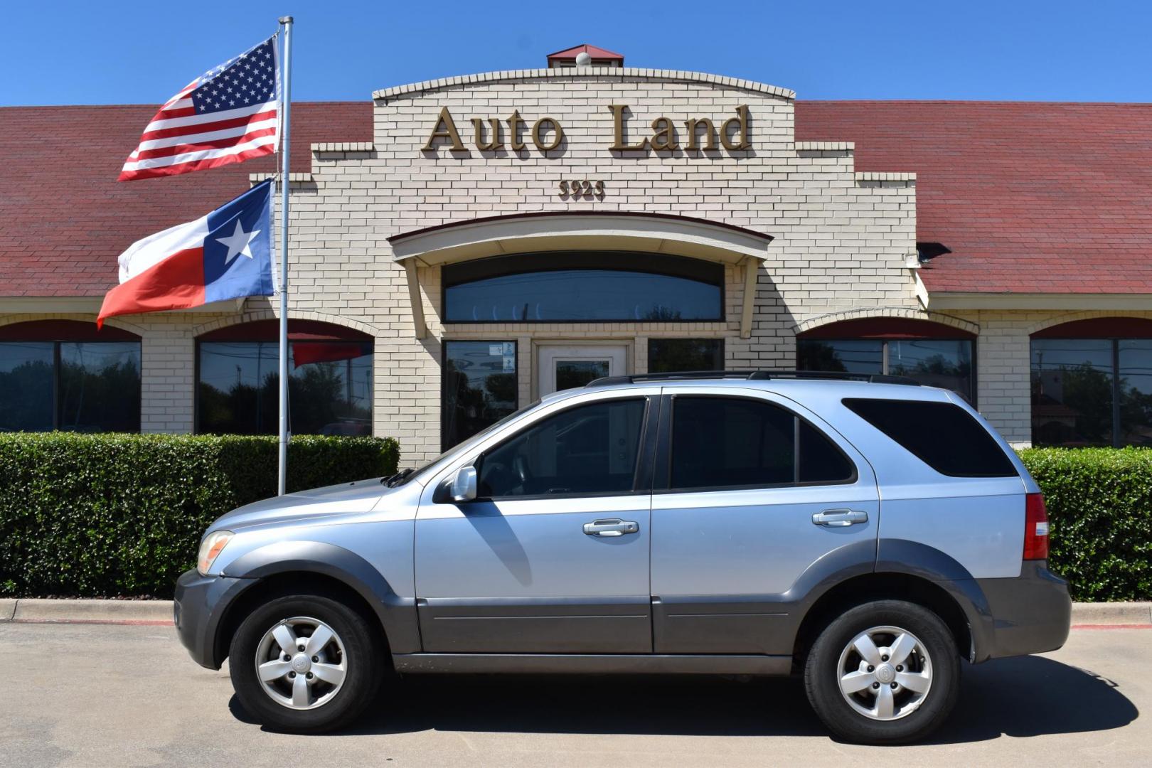 2008 Blue /Gray Kia Sorento Base (KNDJD736985) with an 3.8L V6 DOHC 24V engine, 5-Speed Automatic Overdrive transmission, located at 5925 E. BELKNAP ST., HALTOM CITY, TX, 76117, (817) 834-4222, 32.803799, -97.259003 - Photo#0