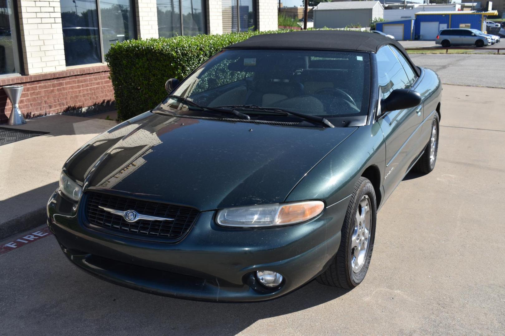 2000 Green /Tan Chrysler Sebring JXi (3C3EL55H7YT) with an 2.5L V6 SOHC 24V engine, 4-Speed Automatic Overdrive transmission, located at 5925 E. BELKNAP ST., HALTOM CITY, TX, 76117, (817) 834-4222, 32.803799, -97.259003 - Buying a 2000 Chrysler Sebring Limited can have several benefits, especially if you're looking for an affordable and stylish used car. Here are some key advantages: Affordability: The 2000 Sebring is typically available at a low price point, making it accessible for budget-conscious buyers. St - Photo#1