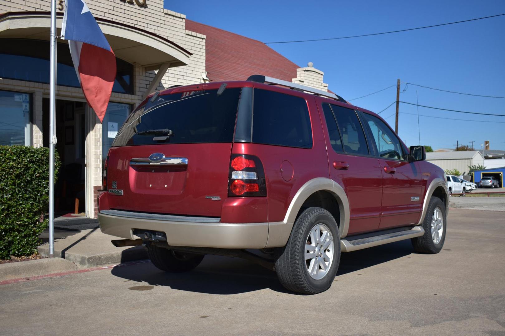 2007 Red /Tan Ford Explorer Eddie Bauer 4.0L 2WD (1FMEU64E37U) with an 4.0L V6 SOHC 16V engine, 5-Speed Automatic Overdrive transmission, located at 5925 E. BELKNAP ST., HALTOM CITY, TX, 76117, (817) 834-4222, 32.803799, -97.259003 - Buying a 2007 Ford Explorer Eddie Bauer 4.0L 2WD can be appealing for several reasons, depending on what you're looking for in a vehicle. Here's a breakdown of why this model might be a good choice for you: 1. Affordable Price for a Full-Size SUV The 2007 Ford Explorer, especially the Eddie Baue - Photo#4