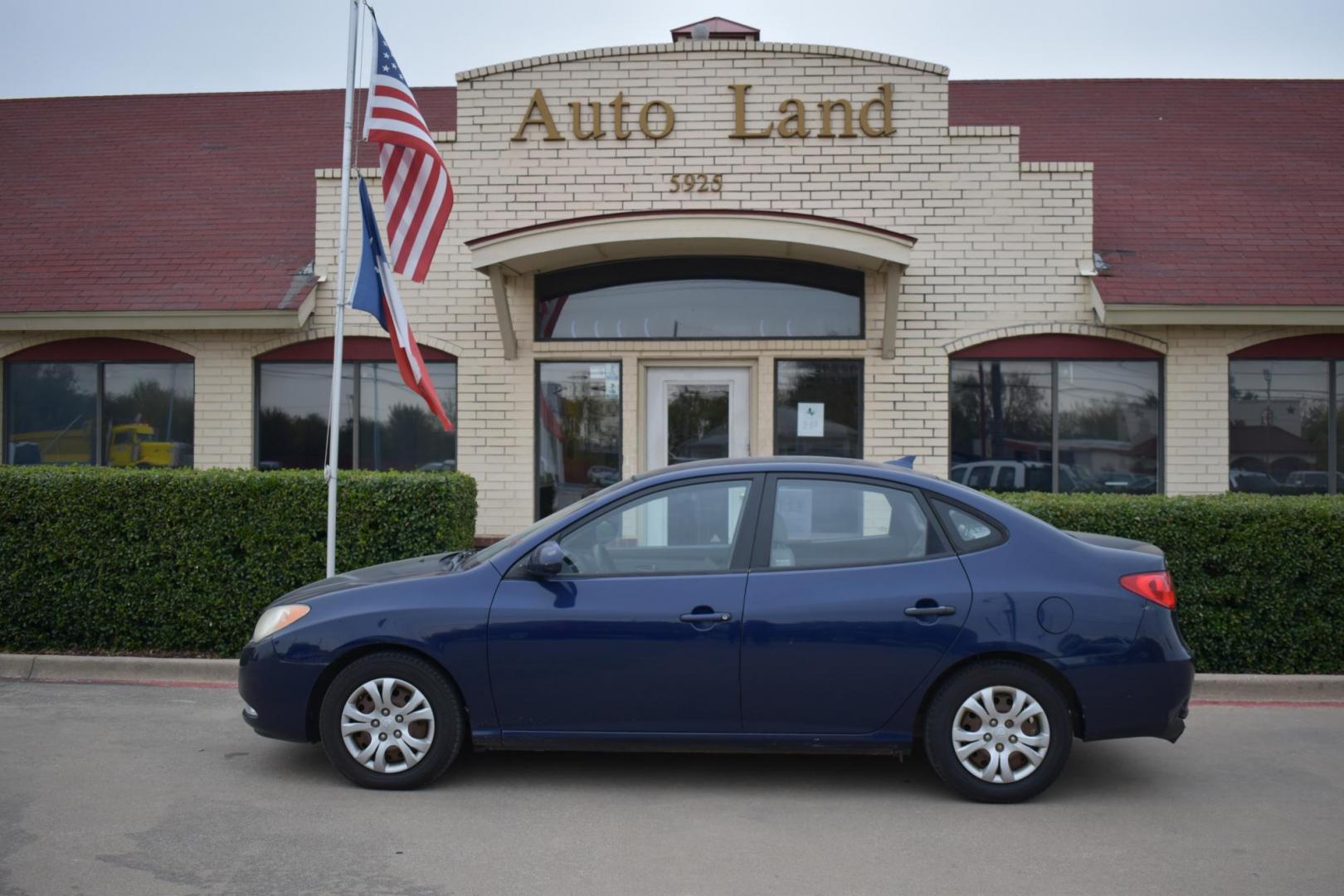 2009 Blue /Gray Hyundai Elantra GLS (KMHDU46DX9U) with an 2.0L L4 DOHC 16V engine, located at 5925 E. BELKNAP ST., HALTOM CITY, TX, 76117, (817) 834-4222, 32.803799, -97.259003 - Buying a 2009 Hyundai Elantra can be a great decision for several reasons, especially if you're looking for an affordable, reliable, and practical vehicle. Here are some key points to consider: 1. Affordable Price The 2009 Elantra is a budget-friendly option compared to many other vehicles in it - Photo#0